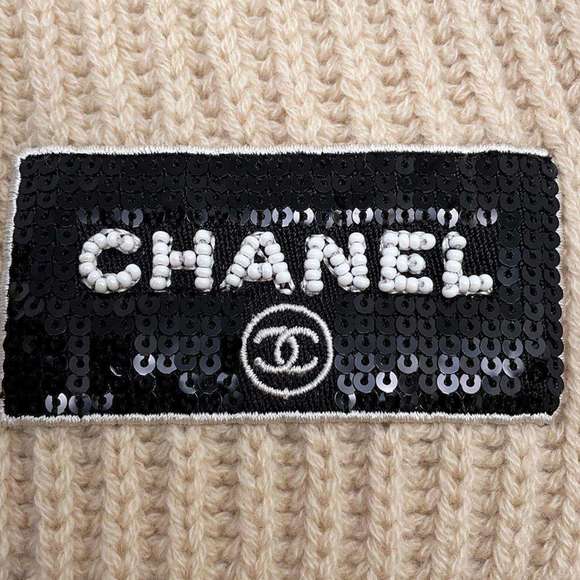 CHANEL Sequins Coco Mark Cashmere Scarf AA9552 - Picture 4 of 7